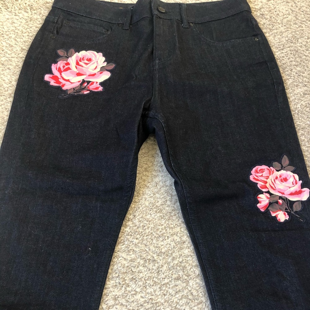 Kate Spade ‘Rambling Roses jeans’ - Picture 13 of 15